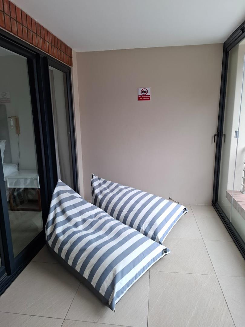 To Let 2 Bedroom Property for Rent in De Waterkant Western Cape